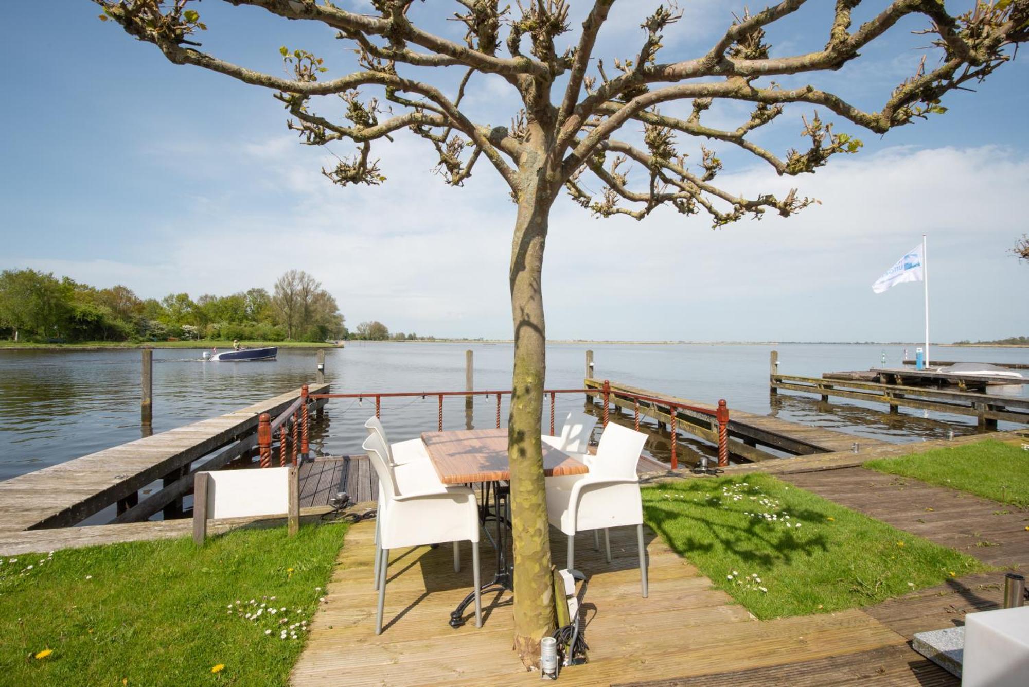 Meerzicht 20 - Waanzinnig Uitzicht Over Het Water! Uitgeest Екстер'єр фото